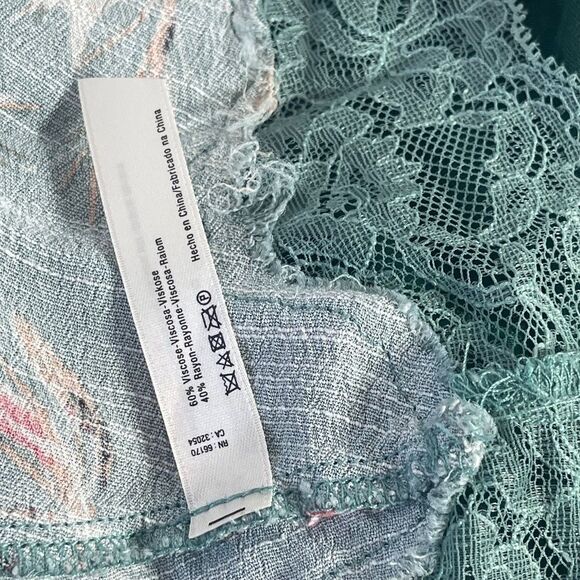 Intimately Free People Bellflower Teal Floral Lace Tank Sz M - Picture 7 of 8